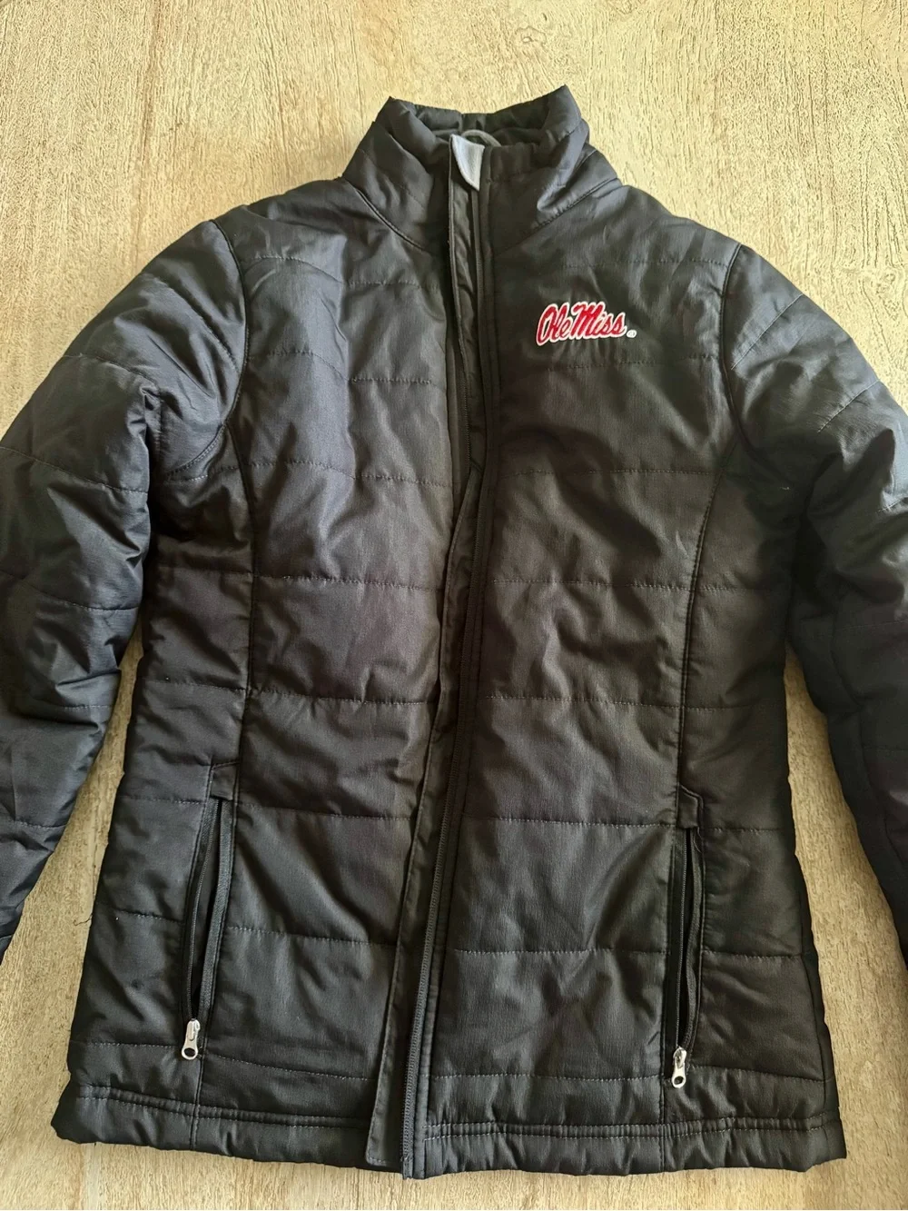 Ole Miss Rebels youth size L (14) Black Quilted Puffer Jacket by Gen2 NWOT